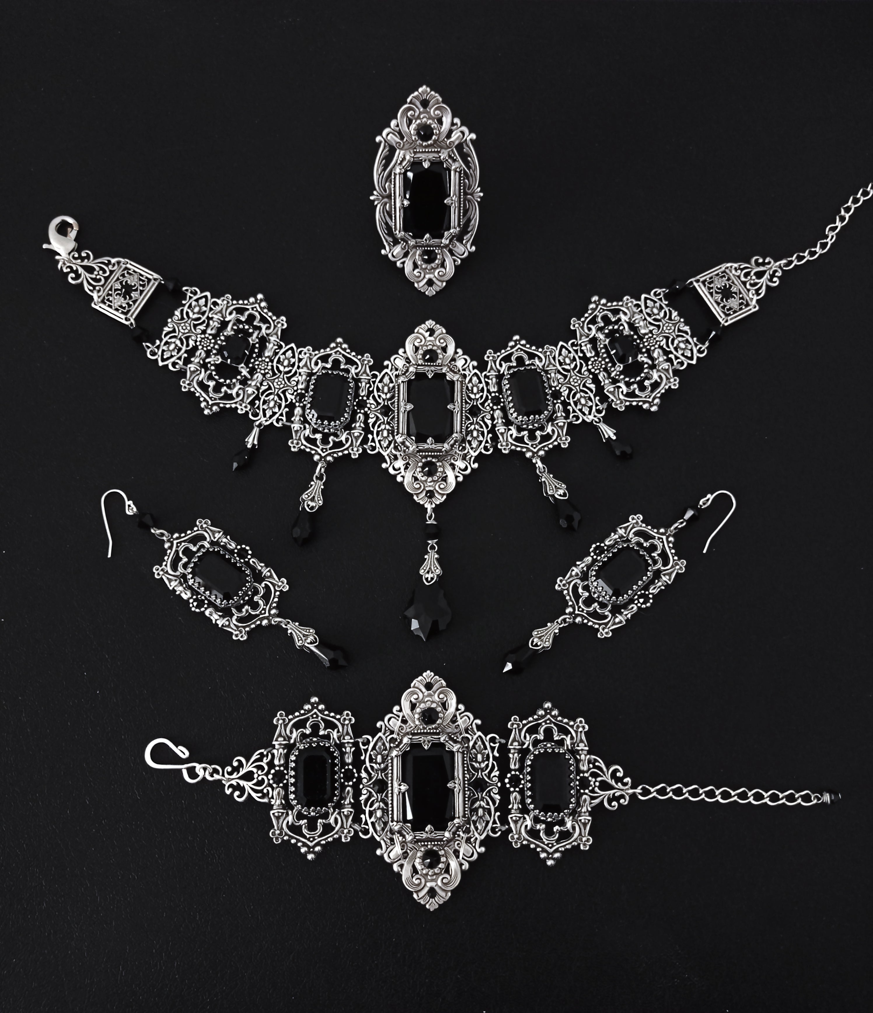 Grand Gothic Jewelry Set – Aranwen's Jewelry
